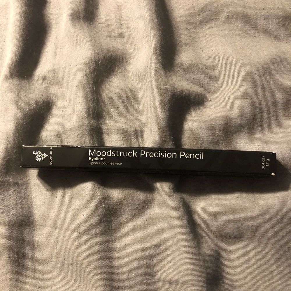 Younique eyeliner polar blue